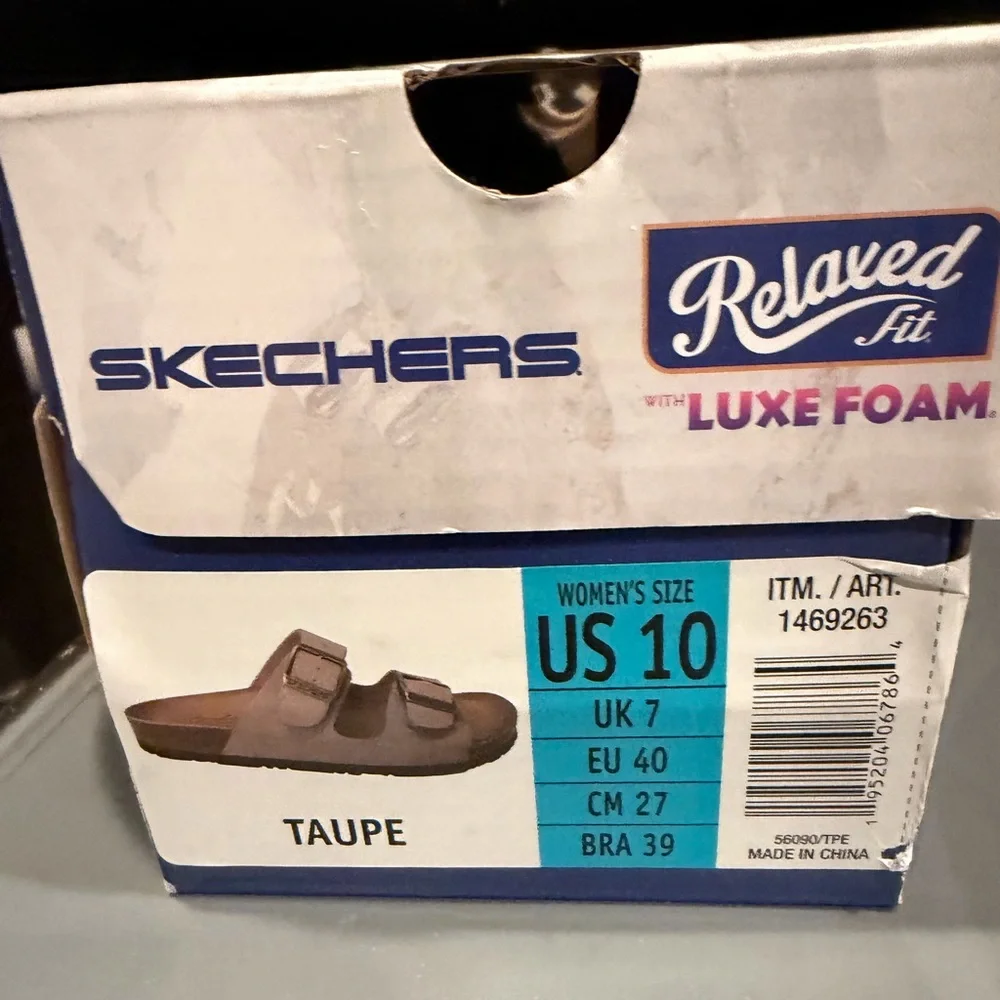 ‼️Skechers Double-Buckle‼️NEW Sandals in Tan with Gold Buckles - Picture 4 of 6